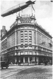 El Graf Zeppelin sobre el Hotel Nacional de Madrid.